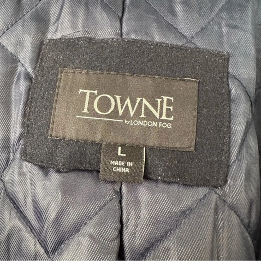 Towne by London Fog Wool Blend Quilted Zip and Button Up Coat |‎ Navy Blue